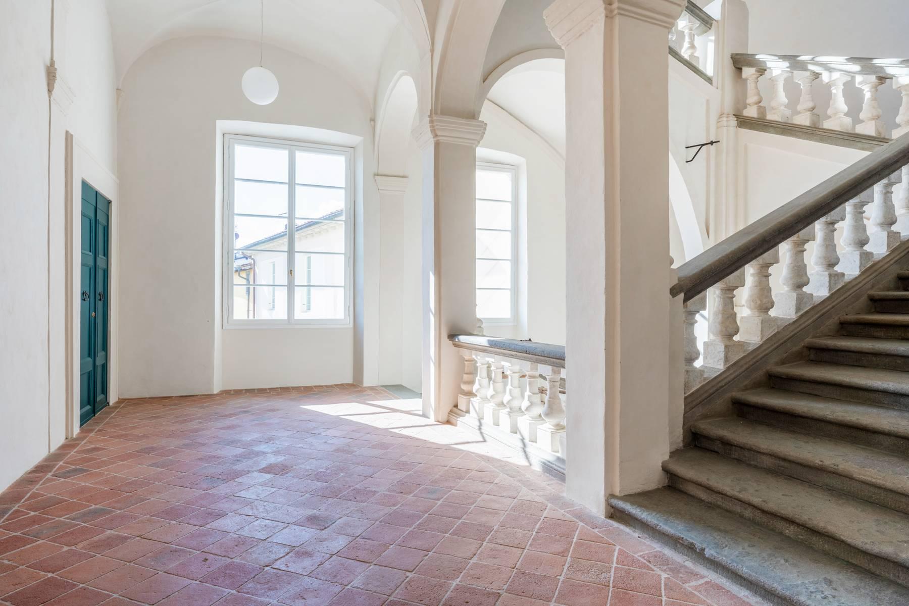 Prestigious apartment in the heart of Lucca - 8