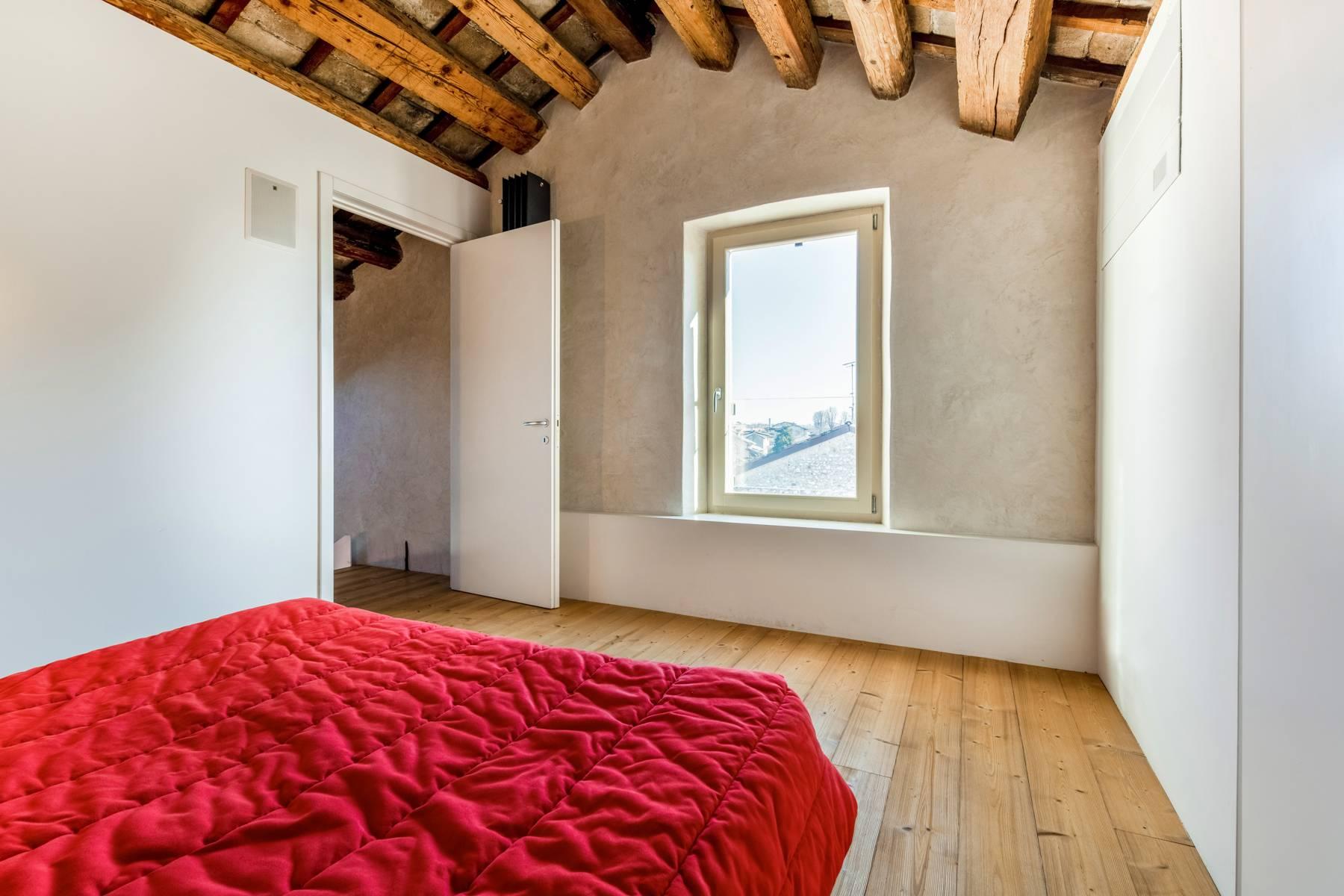 Luxurious penthouse on a 17th century Venetian Villa completely renovated - 23