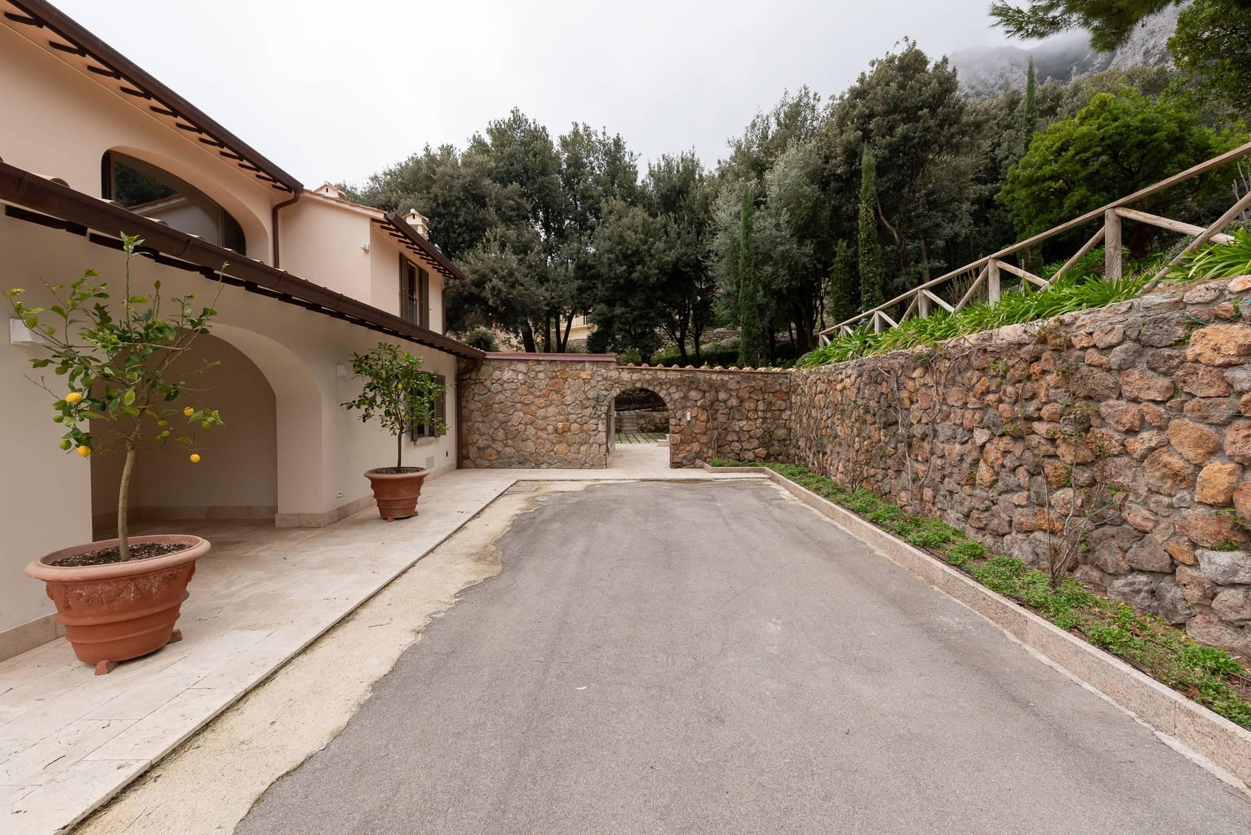 Stunning villa located in Sbarcatello, Porto Ercole - 35