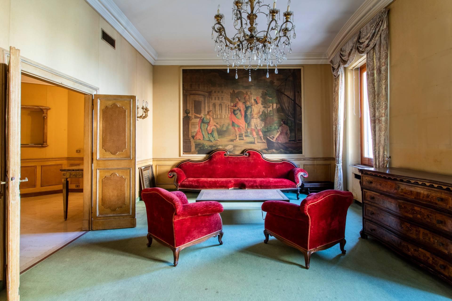 Panoramic and large apartment, a stone's throw from Piazza del Popolo - 4