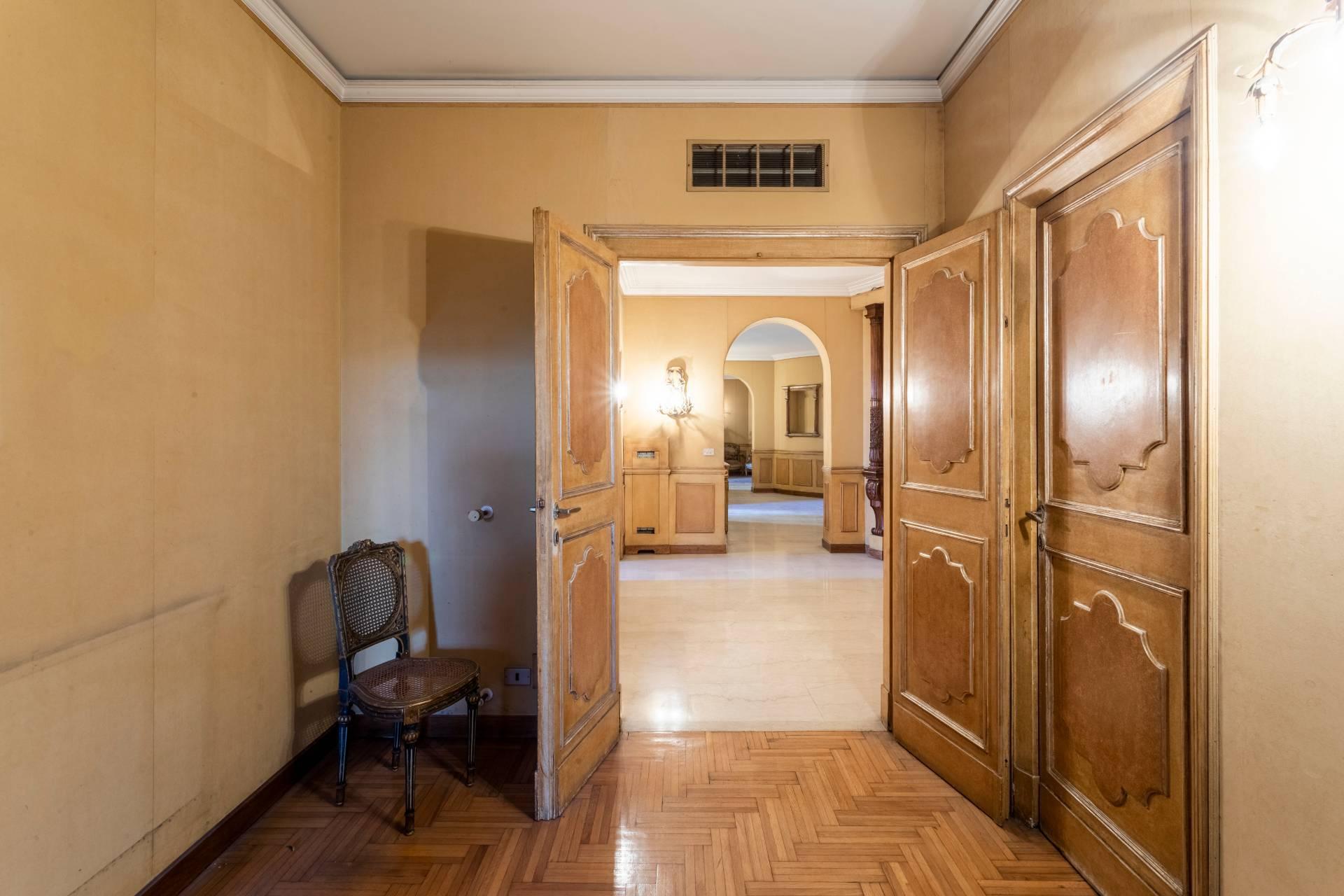 Panoramic and large apartment, a stone's throw from Piazza del Popolo - 23
