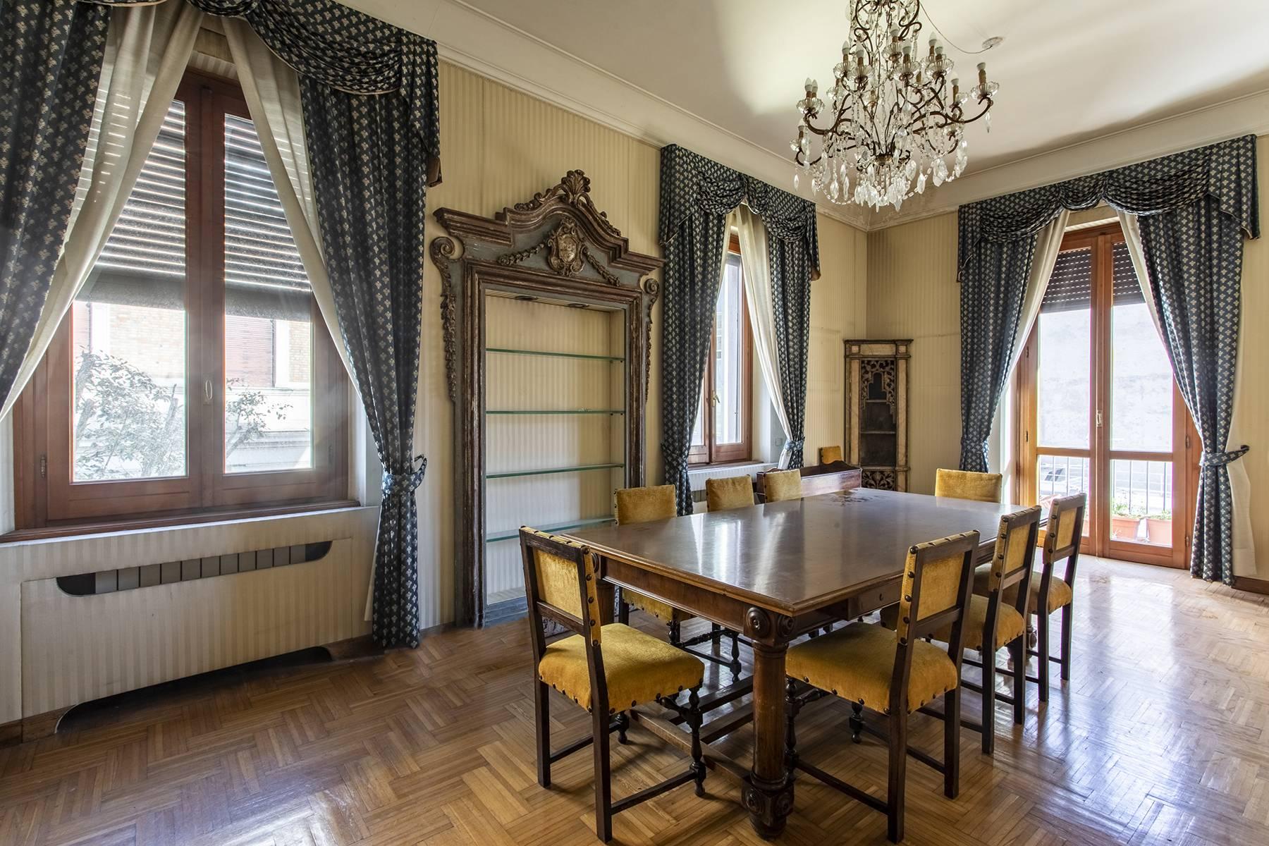 Panoramic and large apartment, a stone's throw from Piazza del Popolo - 24
