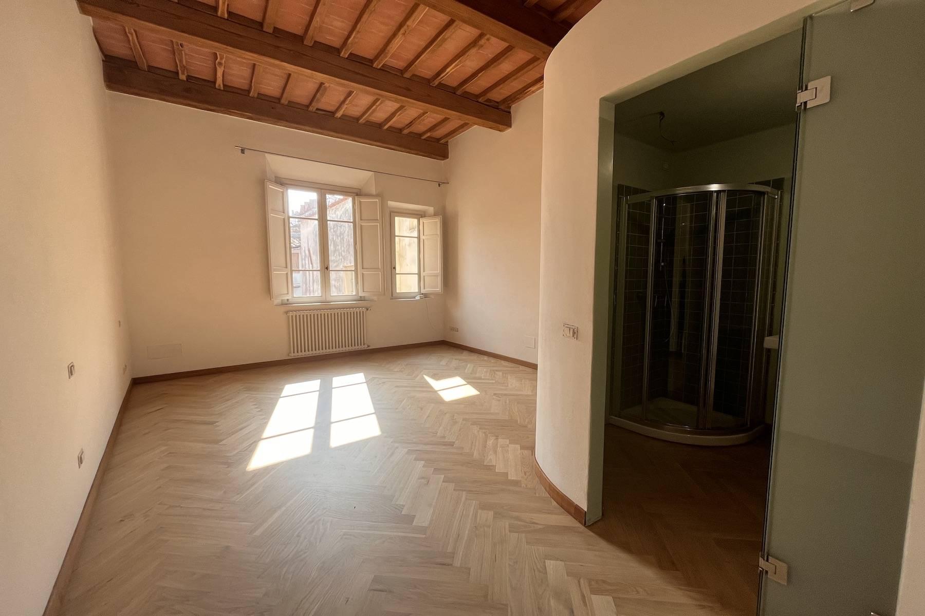 Beautiful apartment in the historic centre of Lucca - 8