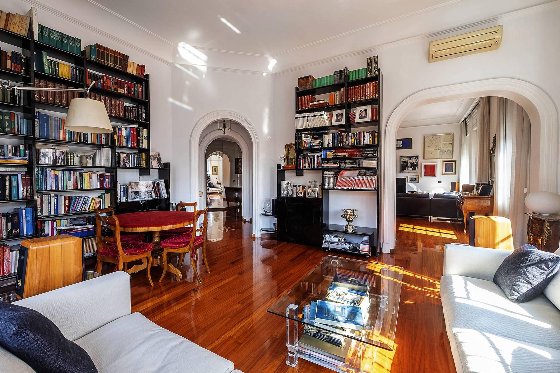 Superb penthouse located in an elegant Coppedè-style building - 8