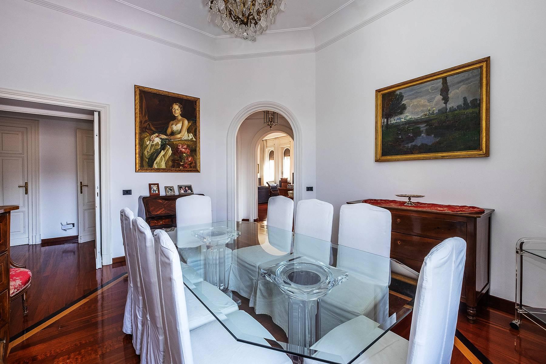 Superb penthouse located in an elegant Coppedè-style building - 7