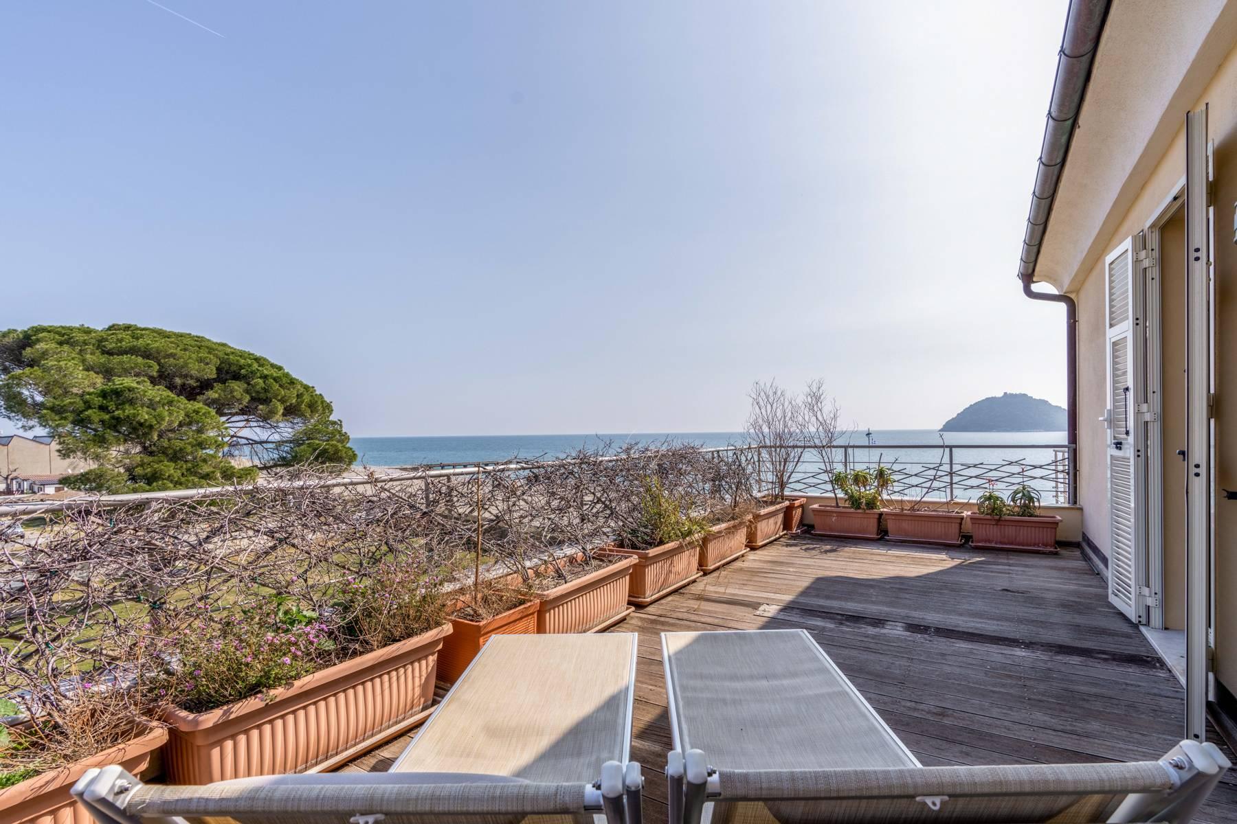 Helle Wohnung in Albenga mit Blick auf die Gallinara Insel - 4