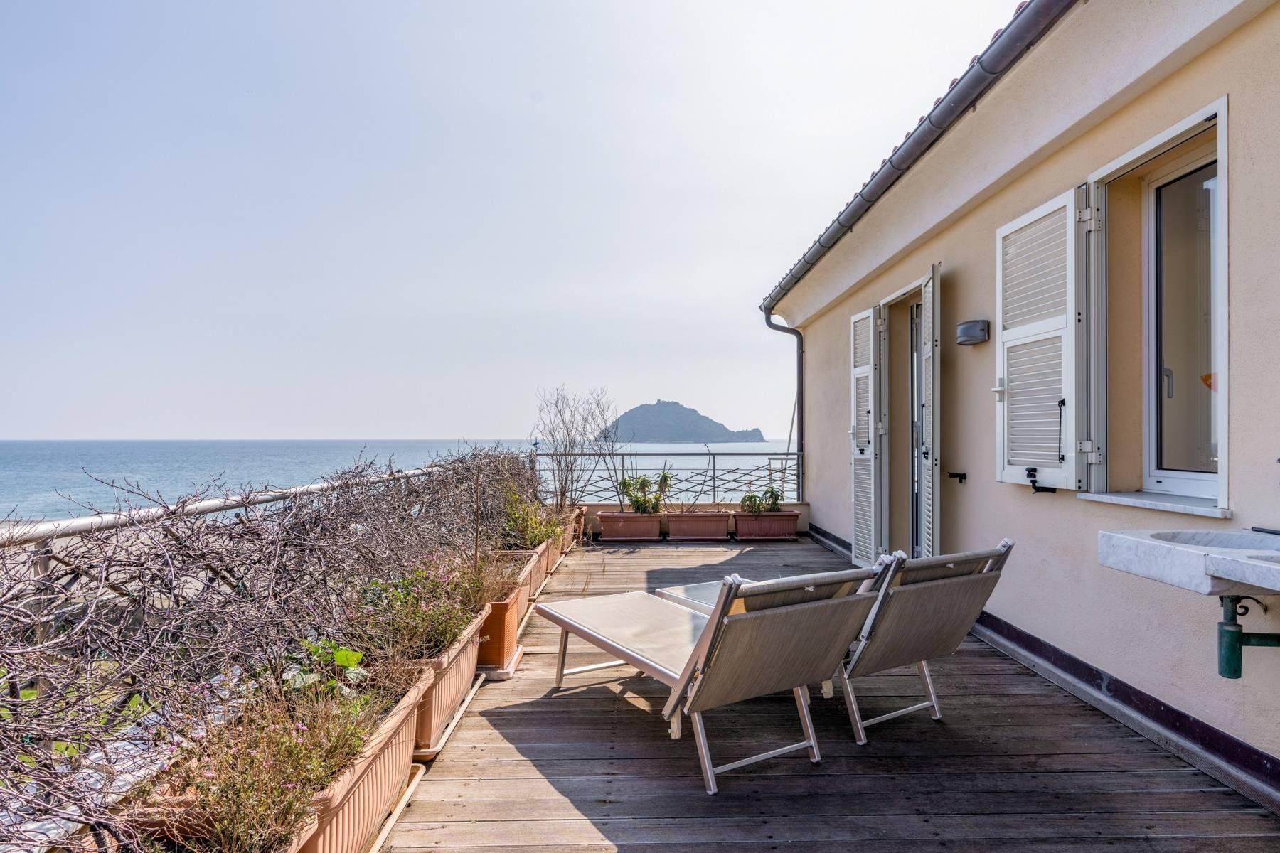 Helle Wohnung in Albenga mit Blick auf die Gallinara Insel - 2