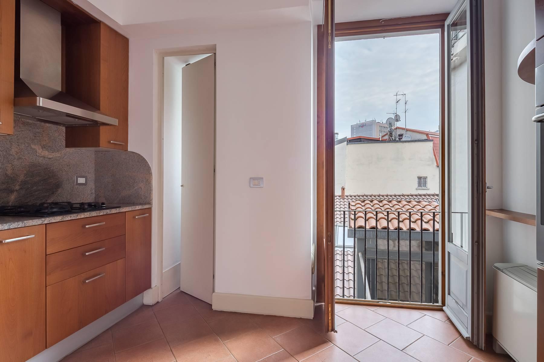 Nice and large one-bedroom apartment on the top floor in the Duomo area - 17