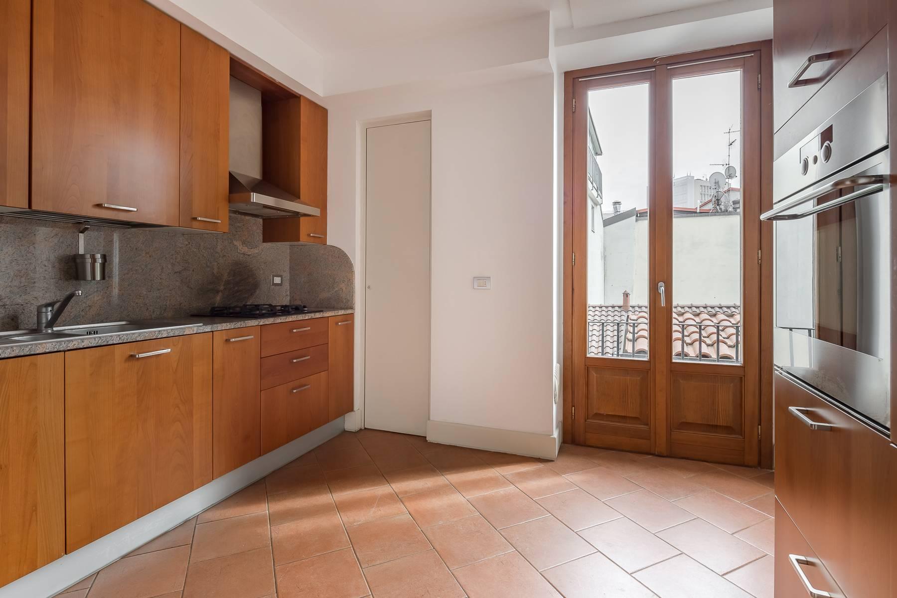 Nice and large one-bedroom apartment on the top floor in the Duomo area - 7