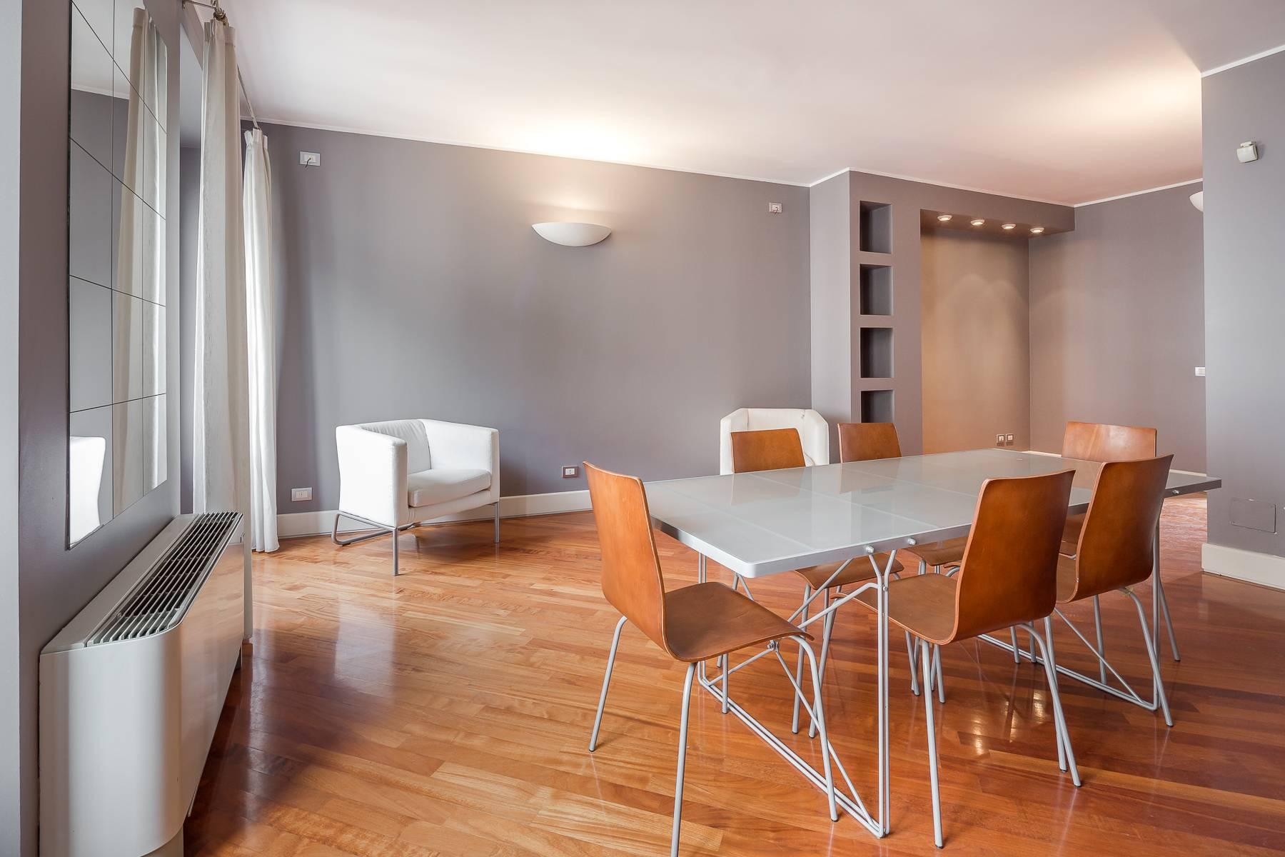 Nice and large one-bedroom apartment on the top floor in the Duomo area - 4