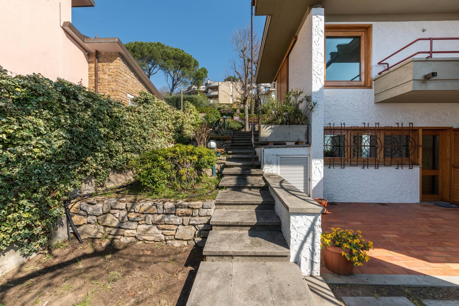 Belle villa design des années 1970 à Montecatini Terme - 24