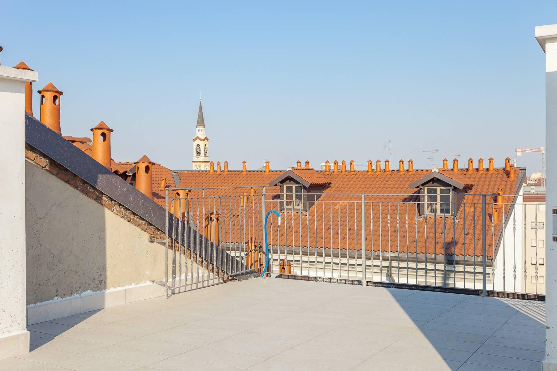 Very bright penthouse renovated in Via Amatore Sciesa - 14