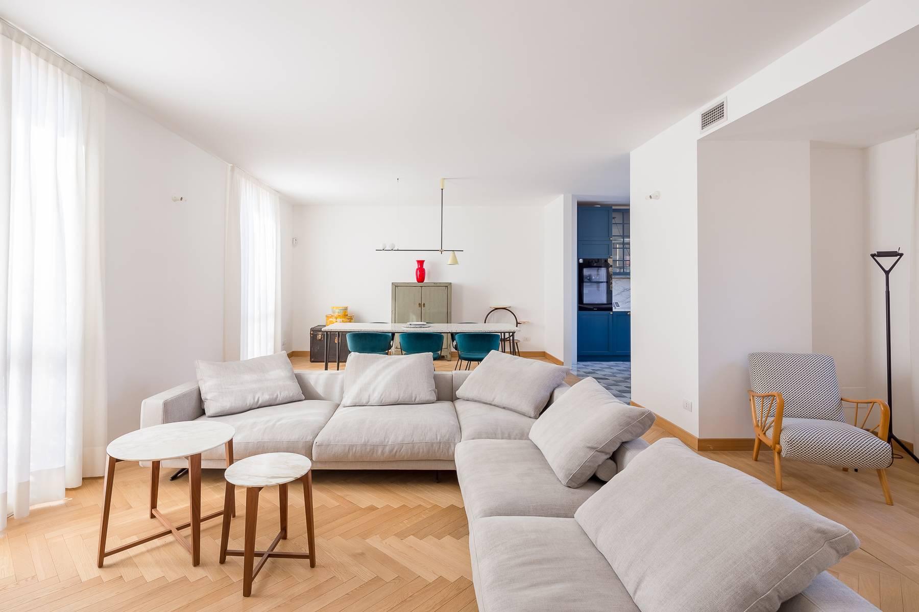 Very bright penthouse renovated in Via Amatore Sciesa - 4