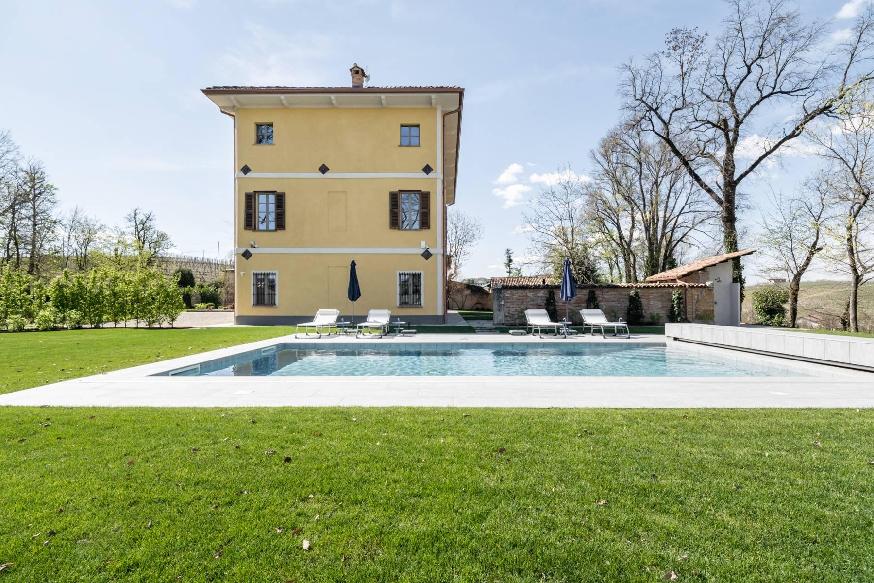 Renommierte historische Villa auf dem Hügel von Nizza Monferrato - 16