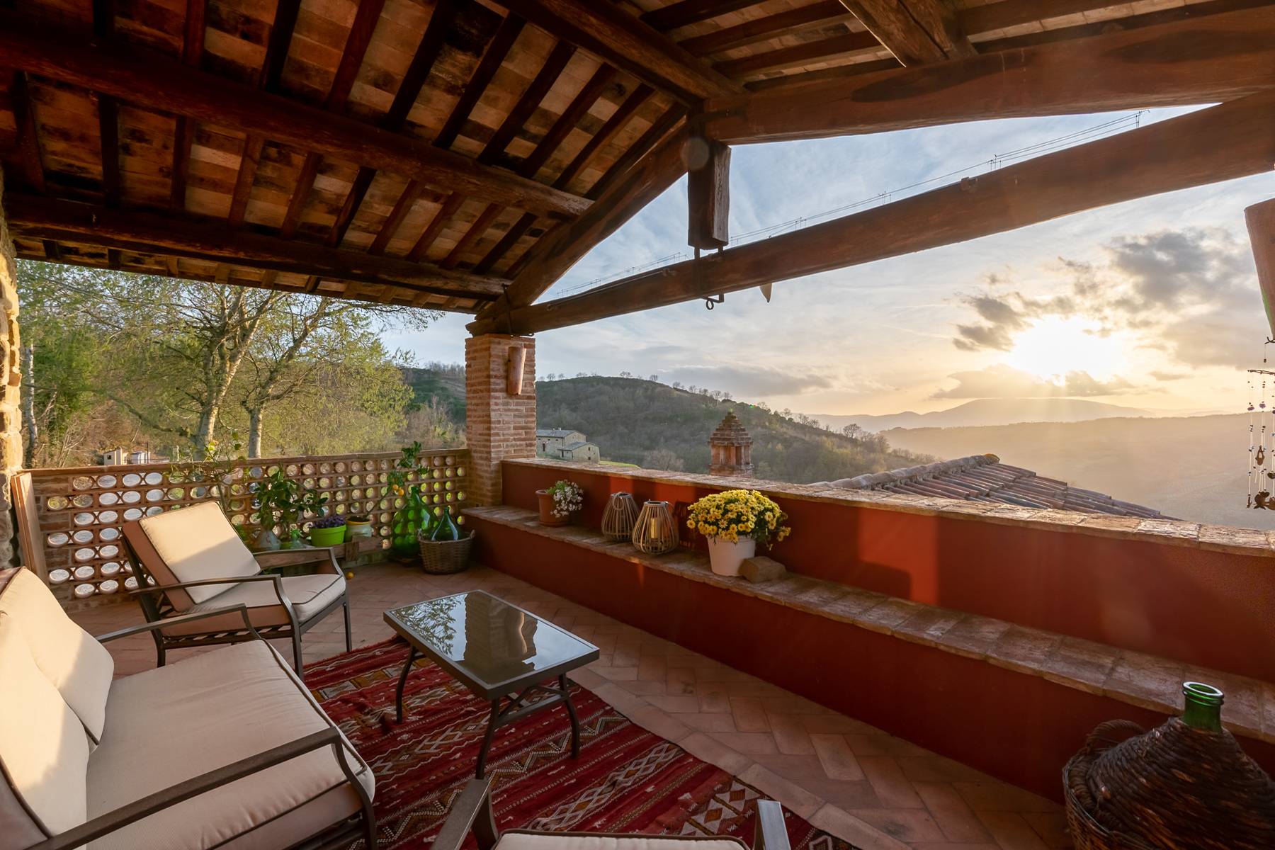 A perfectly restored stone house in enchanting valley between Perugia and Gubbio - 14