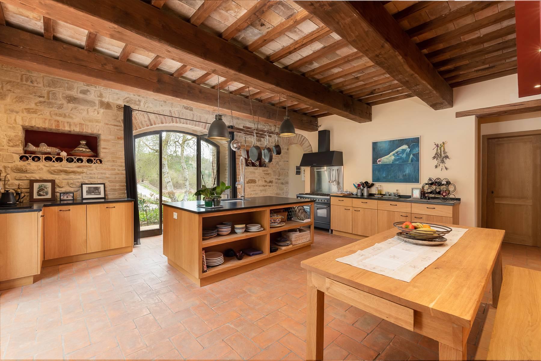 A perfectly restored stone house in enchanting valley between Perugia and Gubbio - 10