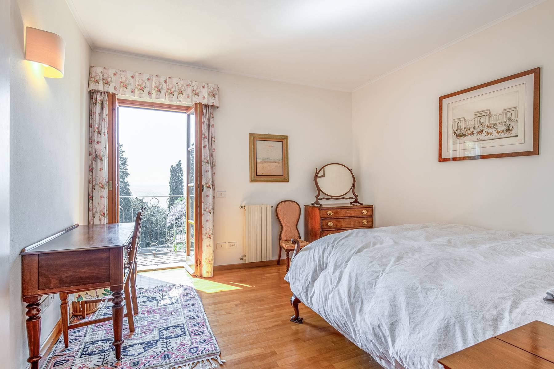 Splendida villa in posizione panoramica a Fiesole - 10
