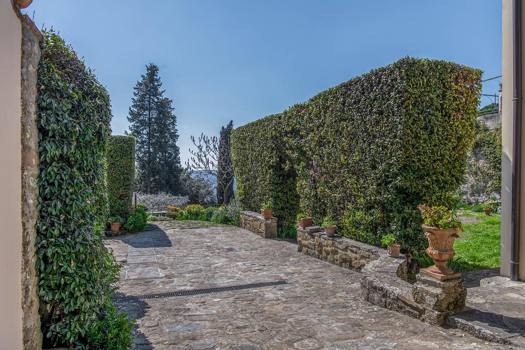 Splendida villa in posizione panoramica a Fiesole - 18