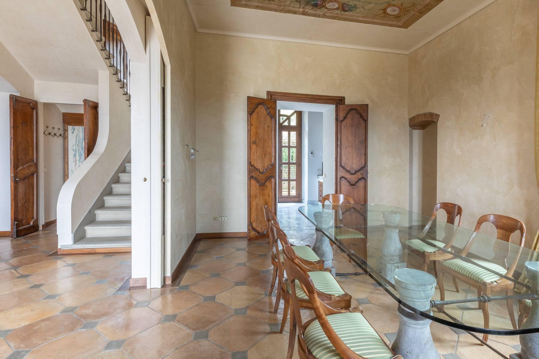 Historical villa dating back to the XVII century overlooking Arezzo - 8