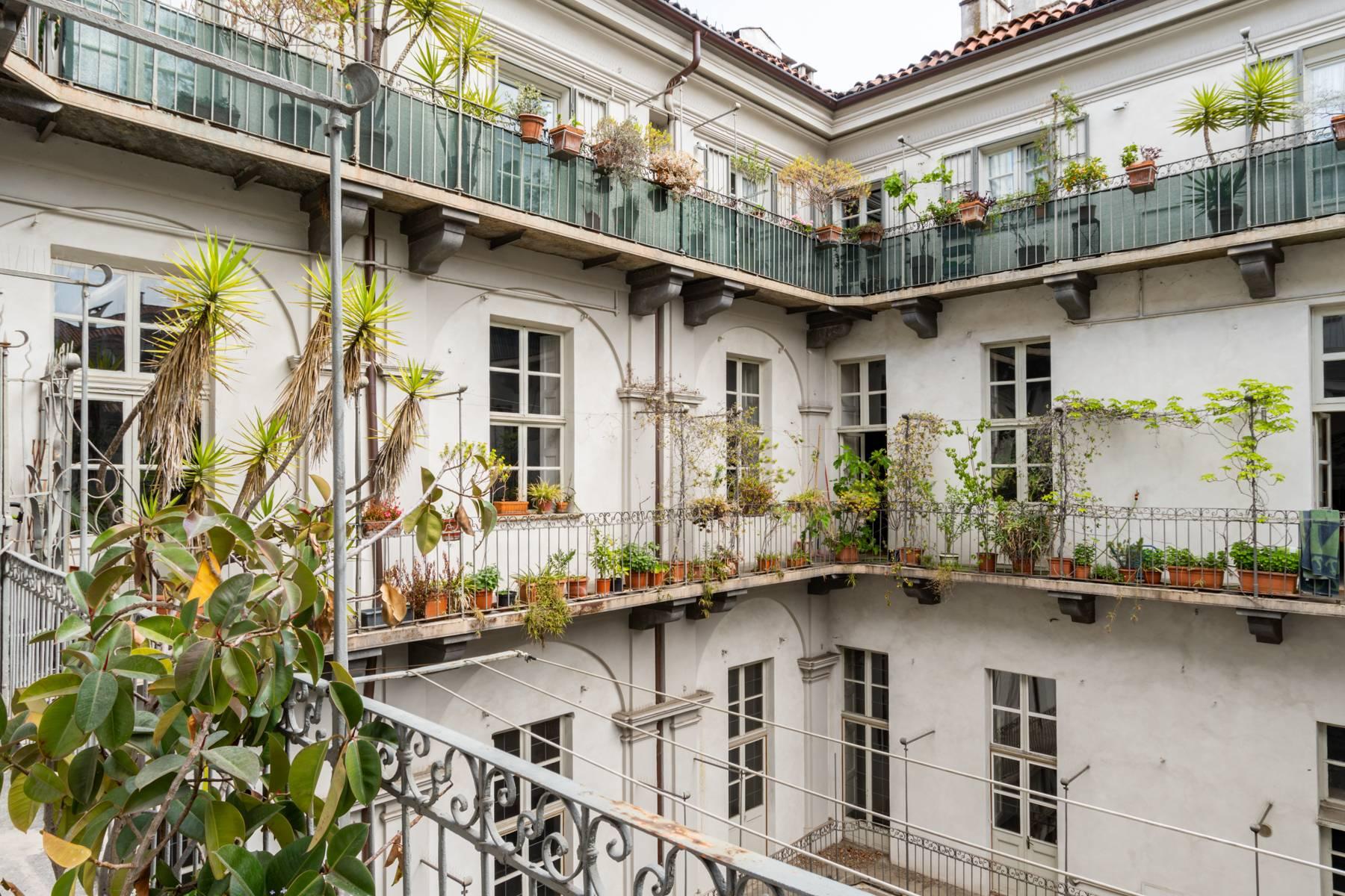 Affascinante appartamento in centro a Torino - 15