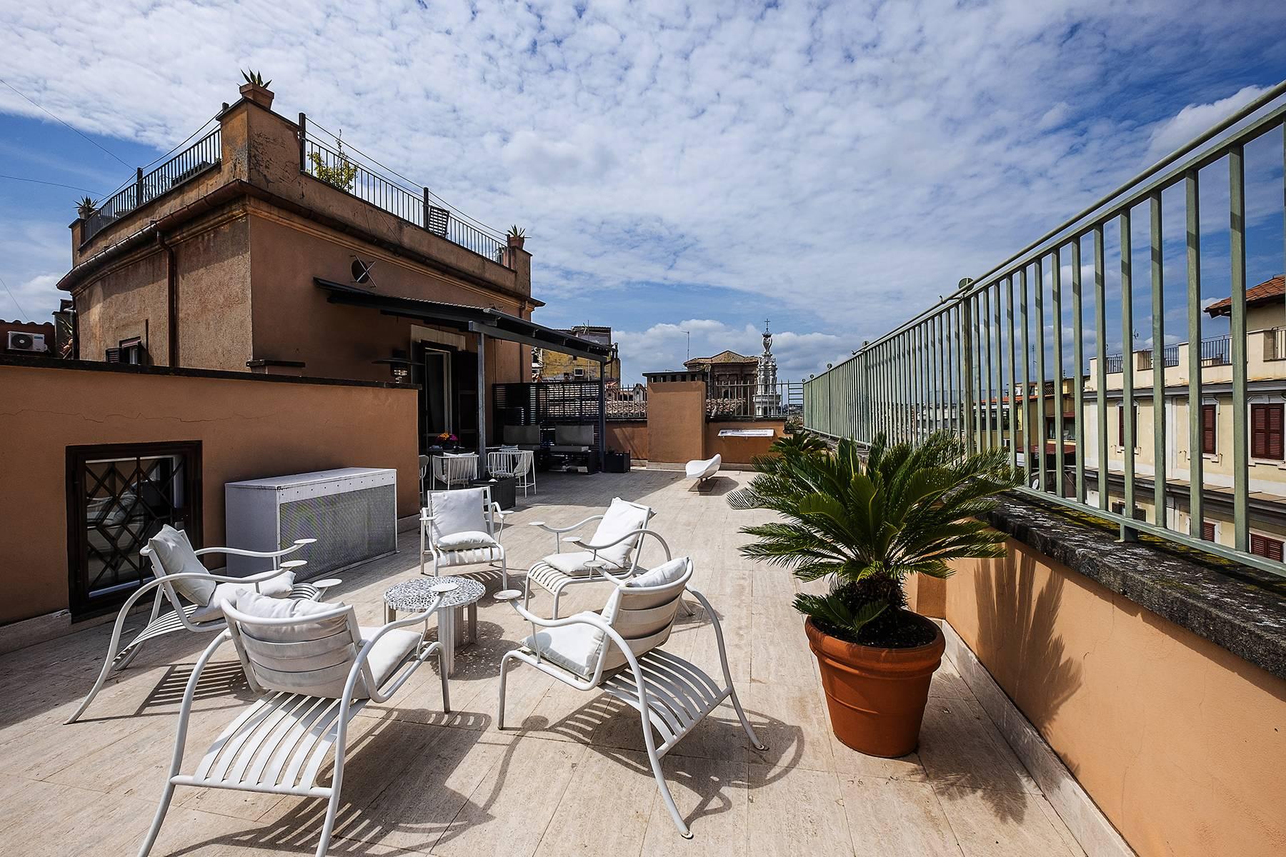 Charming penthouse with terrace a stone's throw from the Spanish Steps - 6