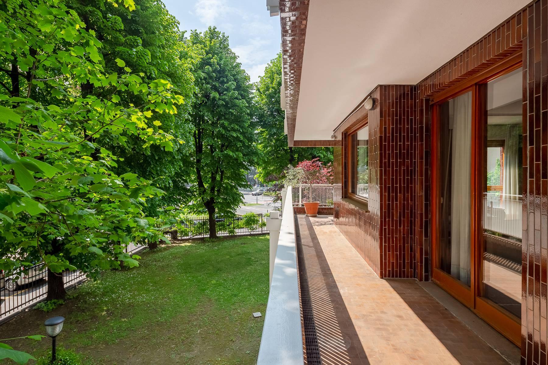 Elegant apartment surrounded by greenery in the Buonarroti area - 16