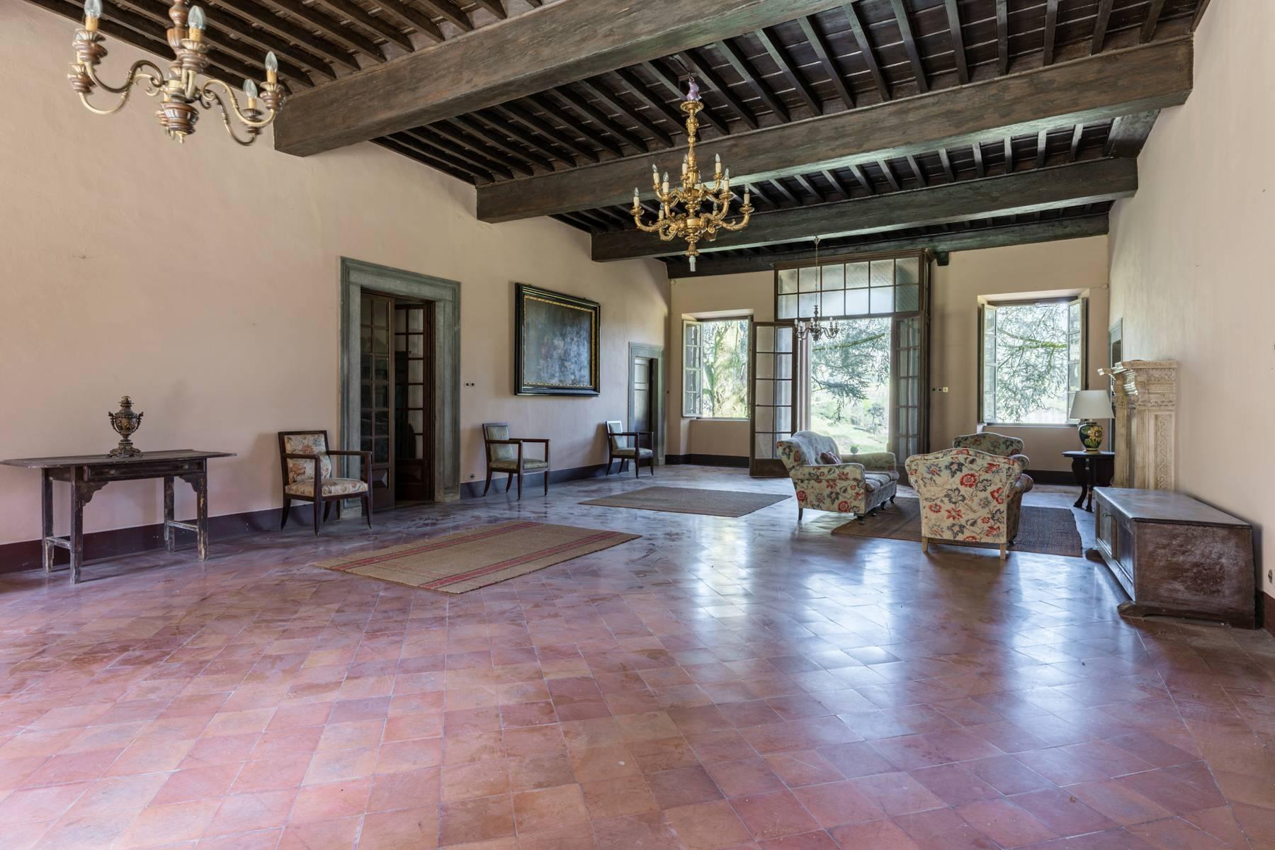 Prestigious Estate of the 16th century on the hills of Lucca - 12