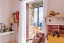 Straordinaria villa di design con piscina a strapiombo sui Faraglioni, in vendita, Capri | Sotheby’s Realty Italy - 23