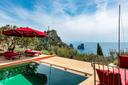 Straordinaria villa di design con piscina a strapiombo sui Faraglioni, in vendita, Capri | Sotheby’s Realty Italy - 8