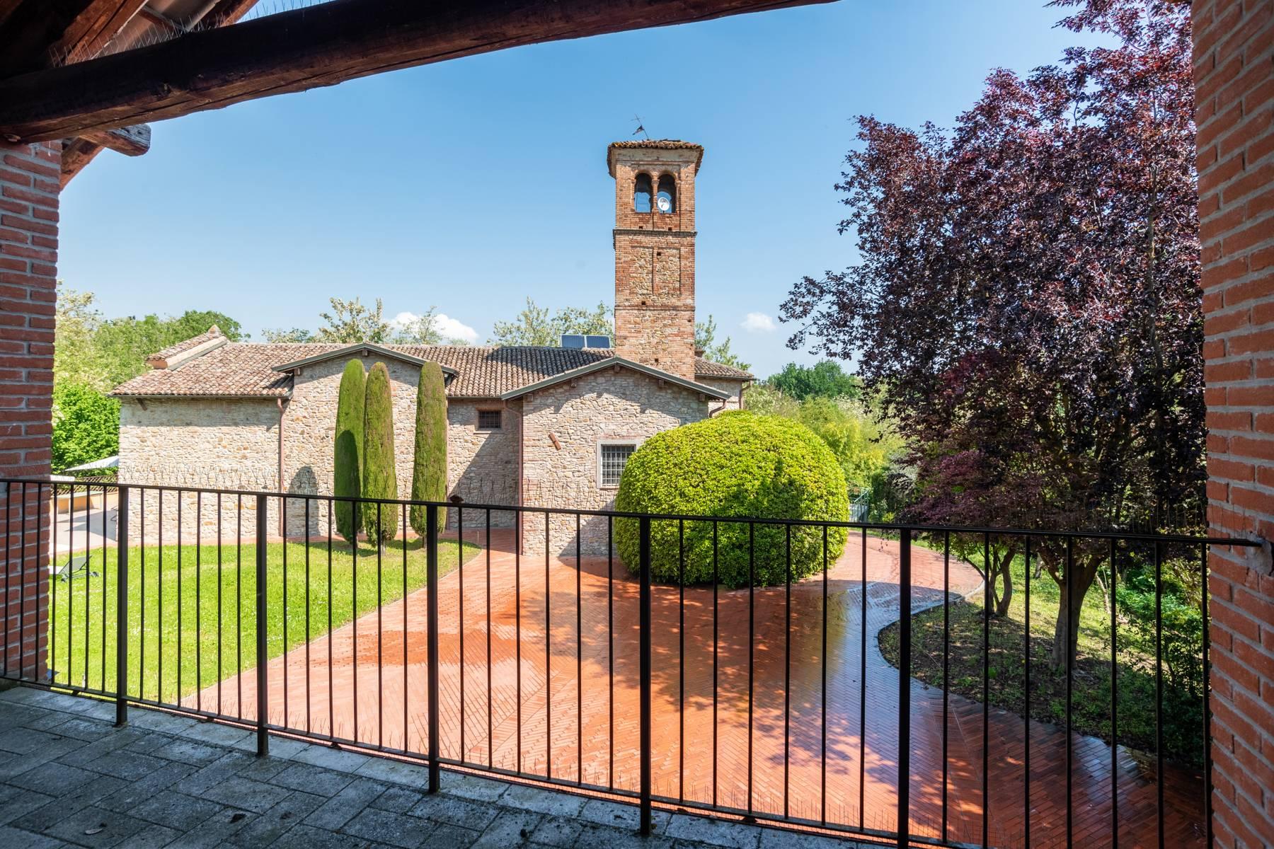 Prestigious farmhouse with swimming pool in Val Tidone - 17