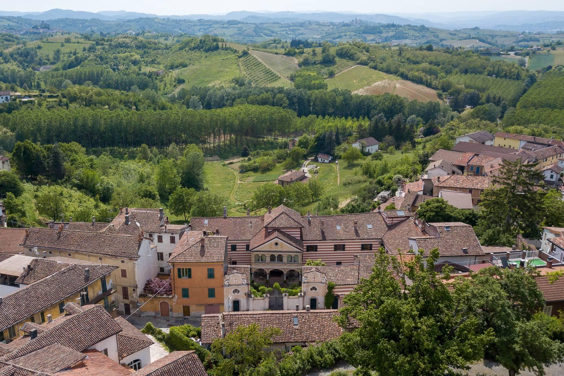 Affascinante residenza storica in borgo medievale dell'alto Monferrato - 2