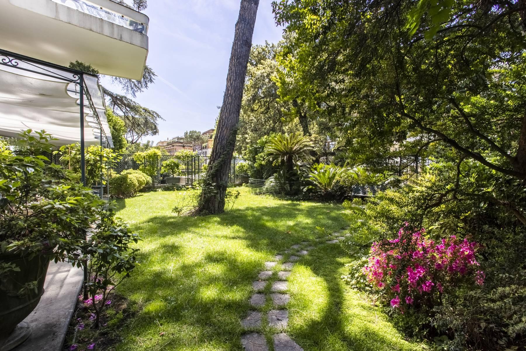 Stunning property a stone's throw from Villa Borghese and Villa Ada - 31