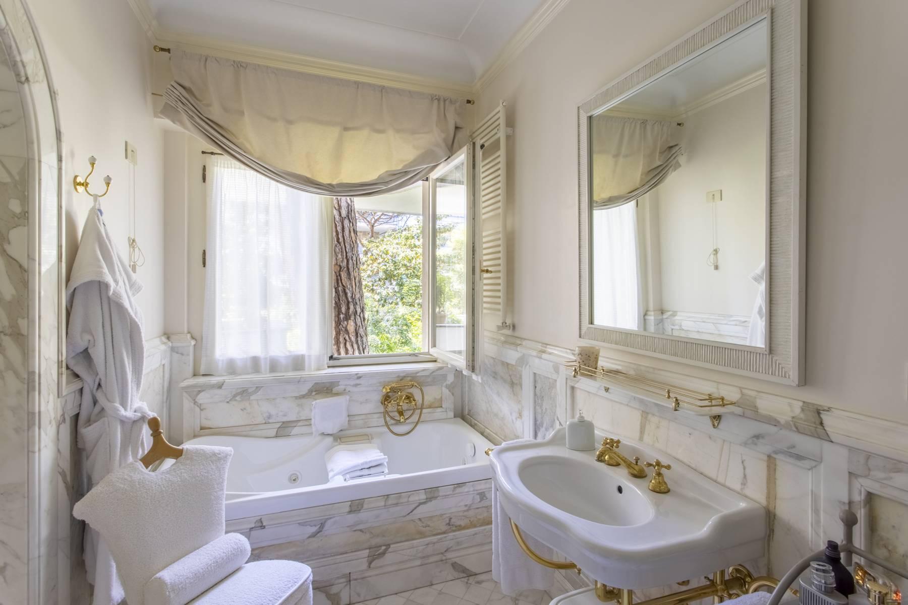 Stunning property a stone's throw from Villa Borghese and Villa Ada - 34