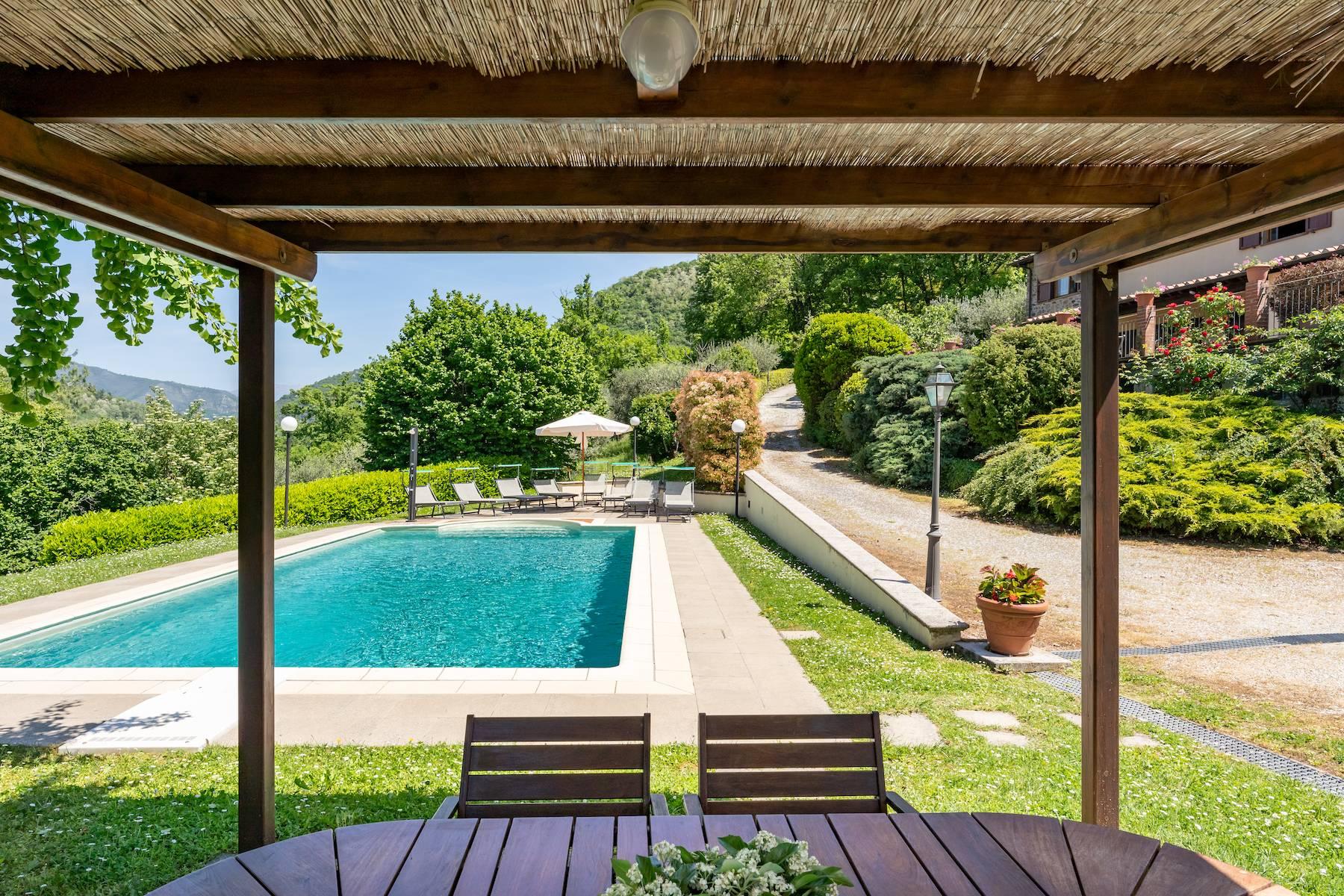 Bauernhaus mit Swimmingpool auf den Hügeln von Lucca - 5