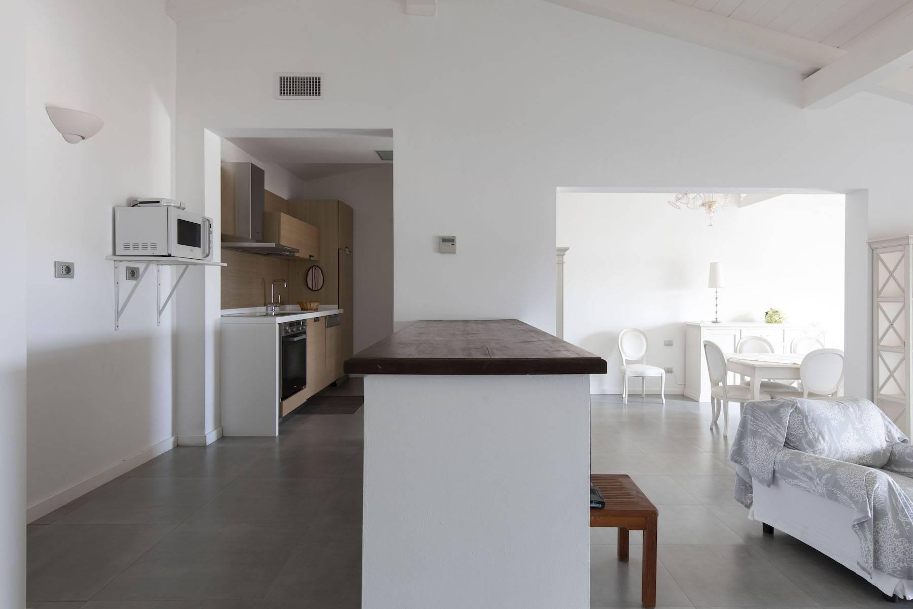 Interesting flat overlooking the beach of Liscia di Vacca - 4