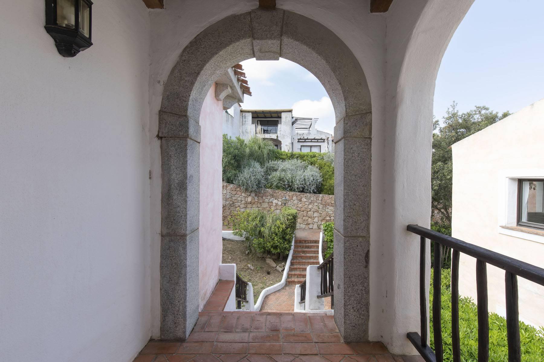Interesting flat overlooking the beach of Liscia di Vacca - 12