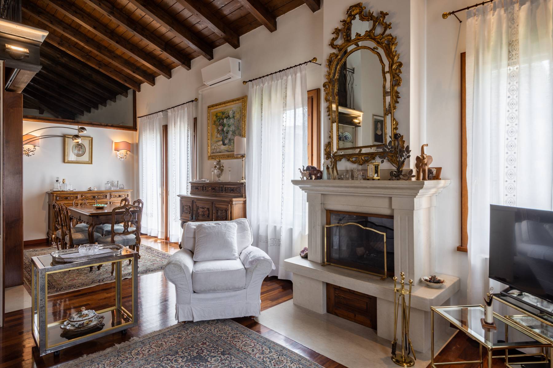 Stunning penthouse in liberty Villa just few minutes from Verona's historic center - 2