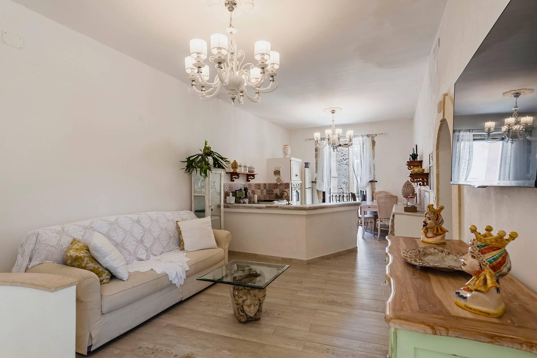 Elegant waterfront  apartment in Ortigia - 6