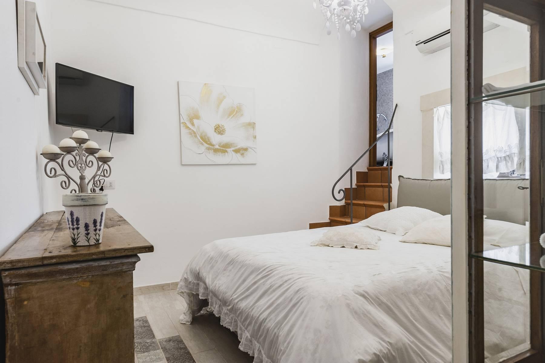 Elegant waterfront  apartment in Ortigia - 11