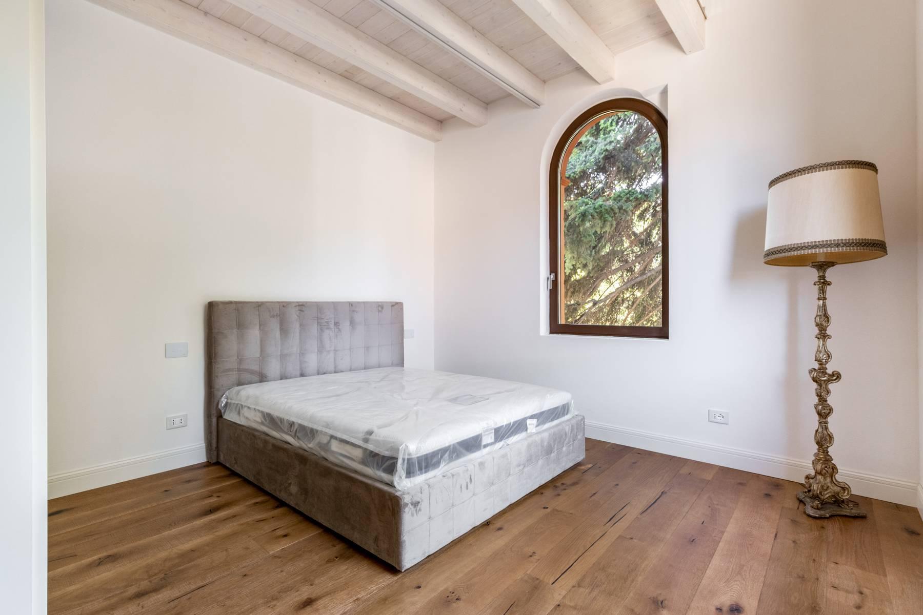 Magnifique appartement entièrement restauré à Bologne - 10