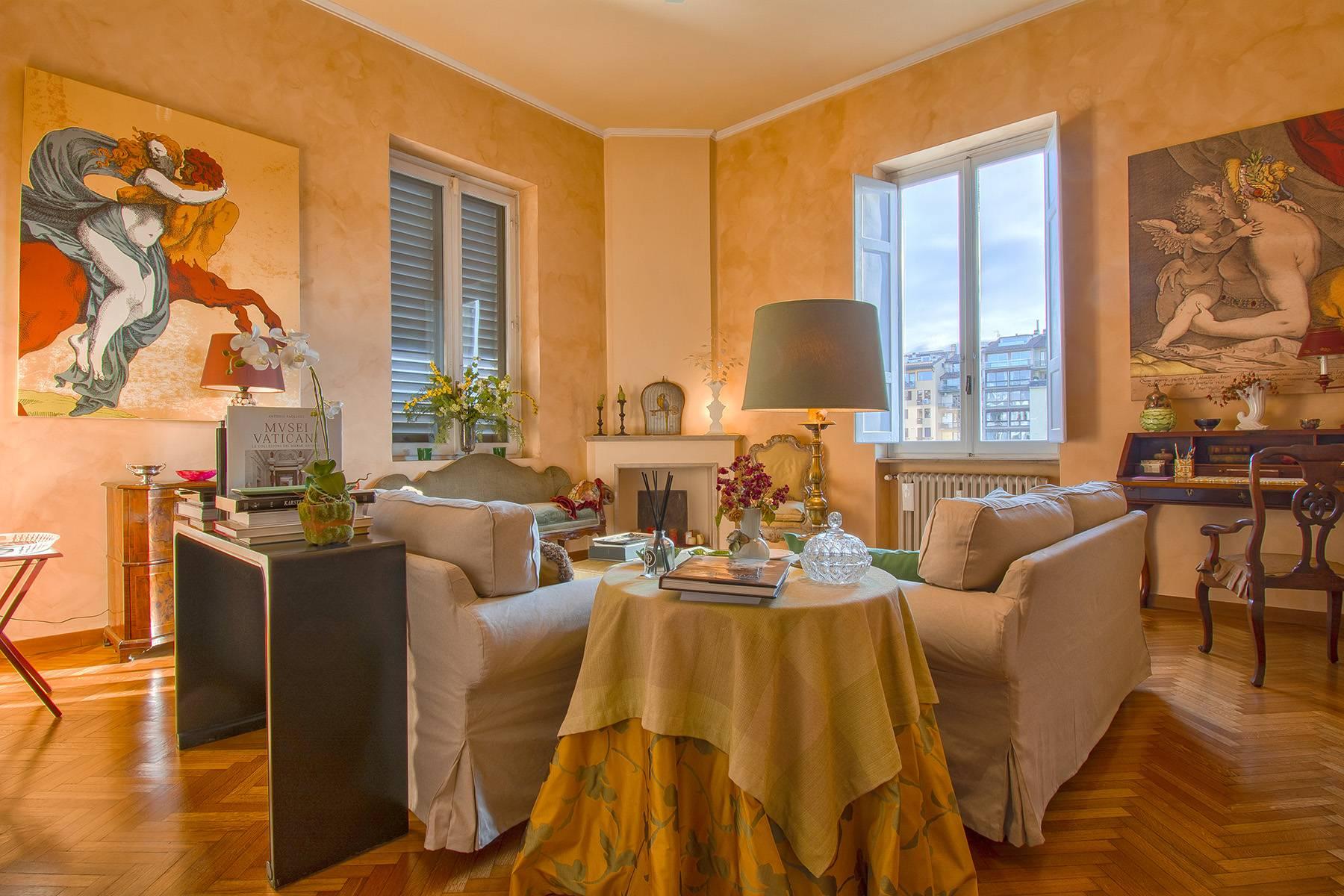 Authentic Florentine Apartment by the Arno River - 1