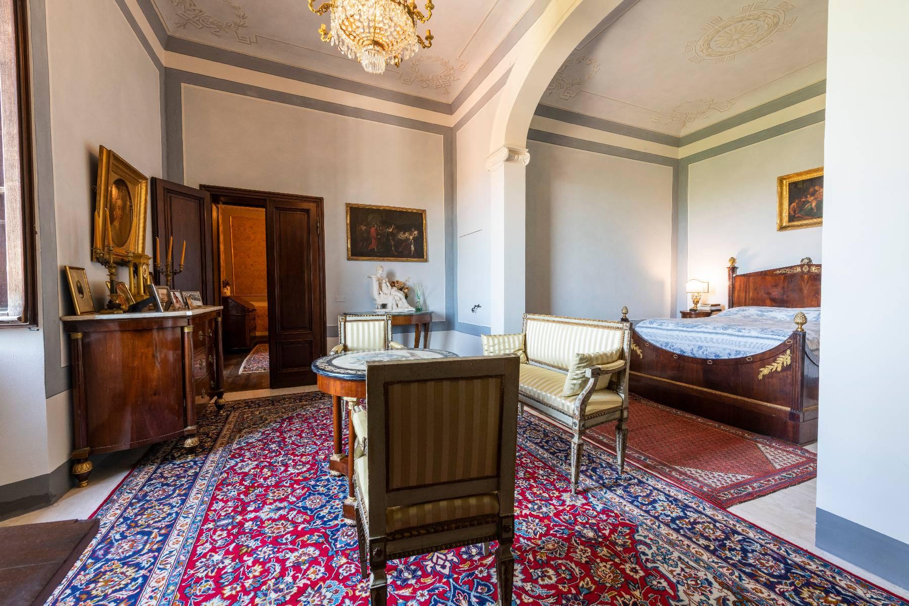 Elegante Wohnung im historischen Palast in Siena - 28