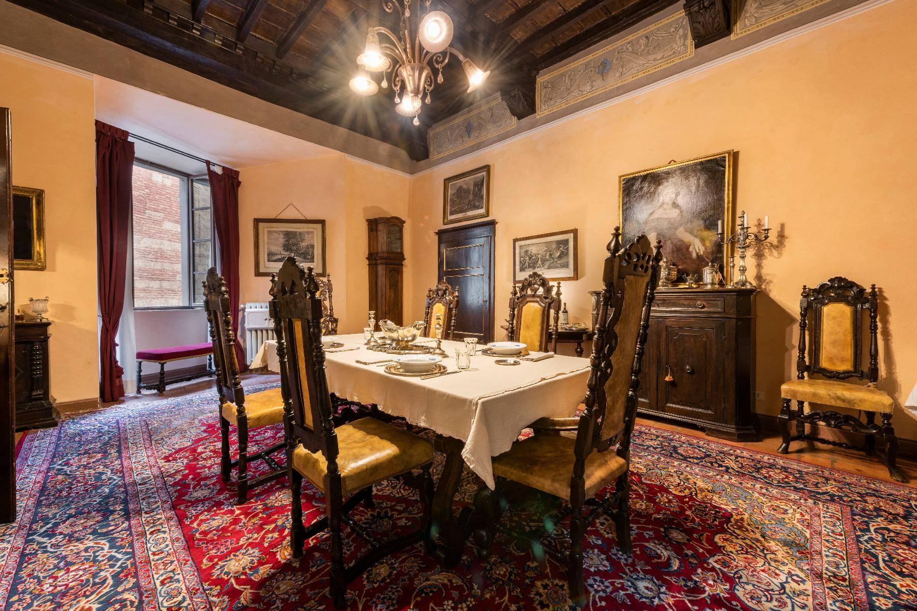 Elégant appartement dans un palais historique de Sienne - 29