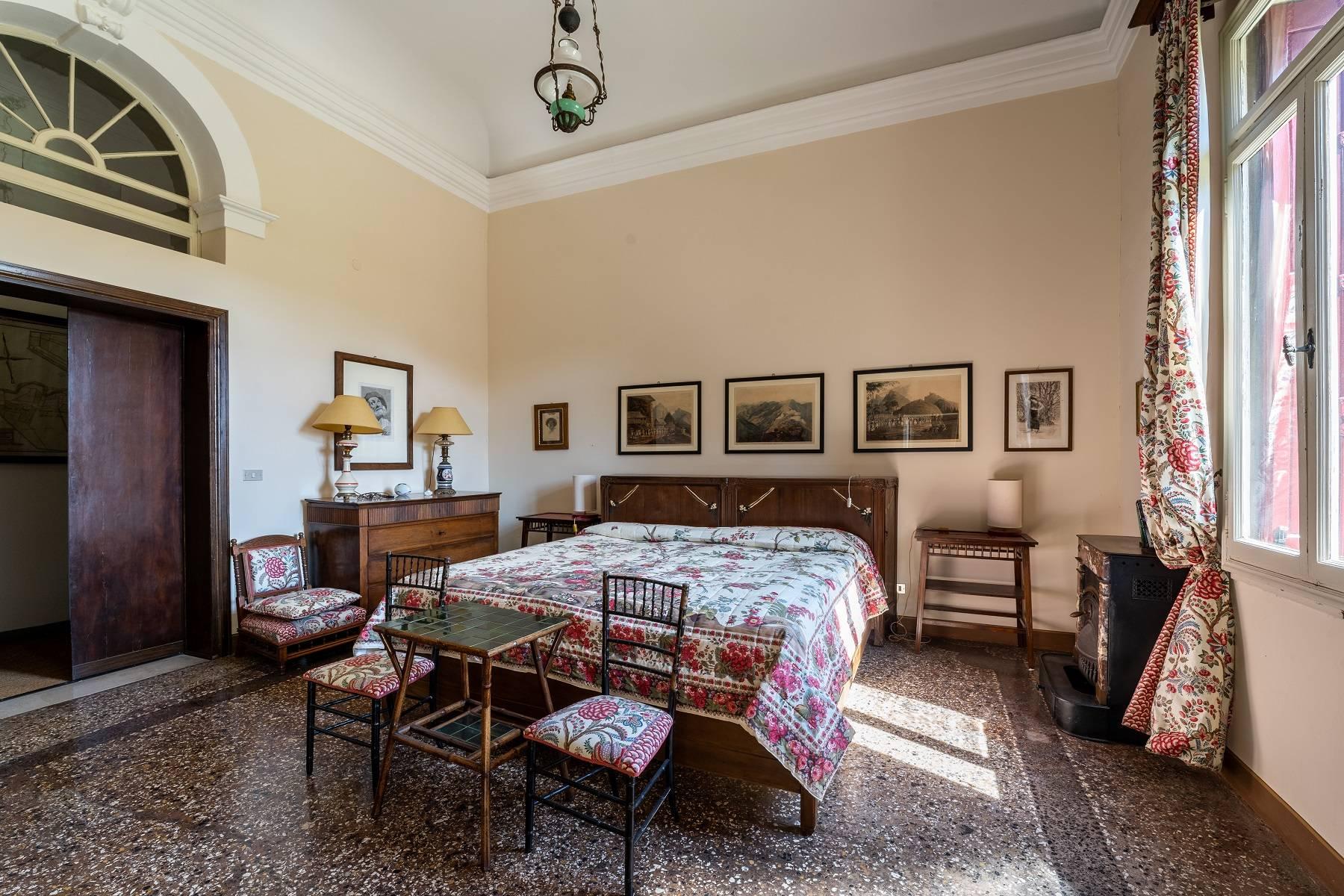 Spektakuläre venezianische Villa mit angrenzendem und jahrhundertealtem Park mit Swimmingpool - 21
