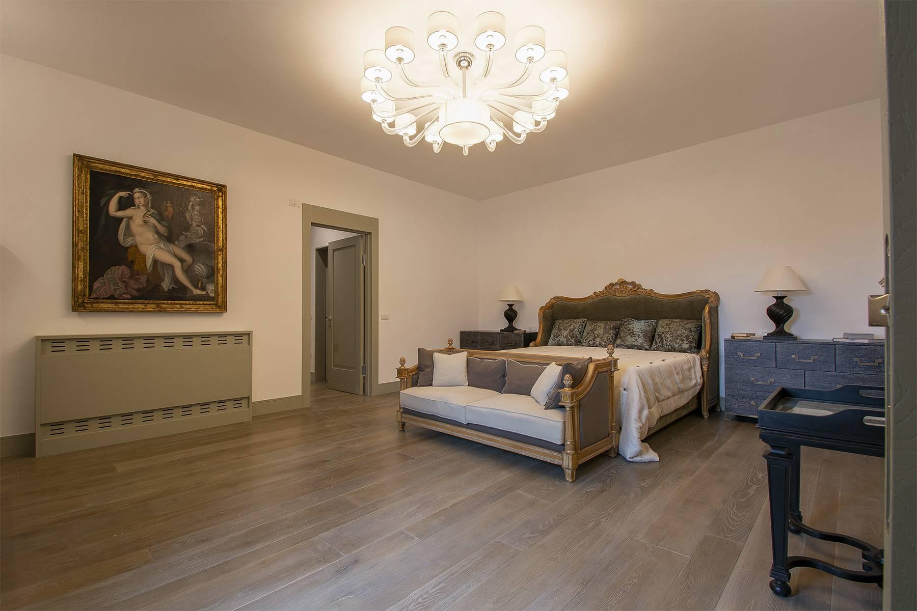 Prächtige Wohnungen in einer wunderschonen historischen Villa auf den Hügeln von Florenz - 11