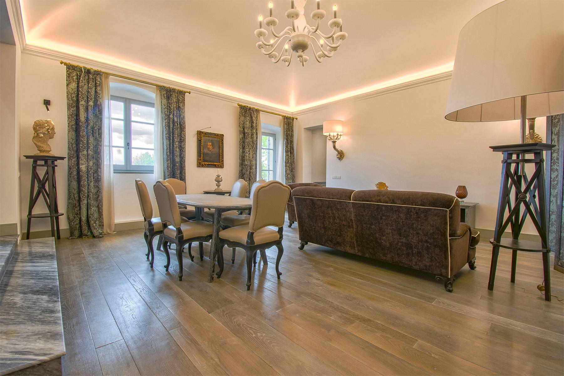 Outstanding apartments in a stunning historic villa on the Florence hills - 4