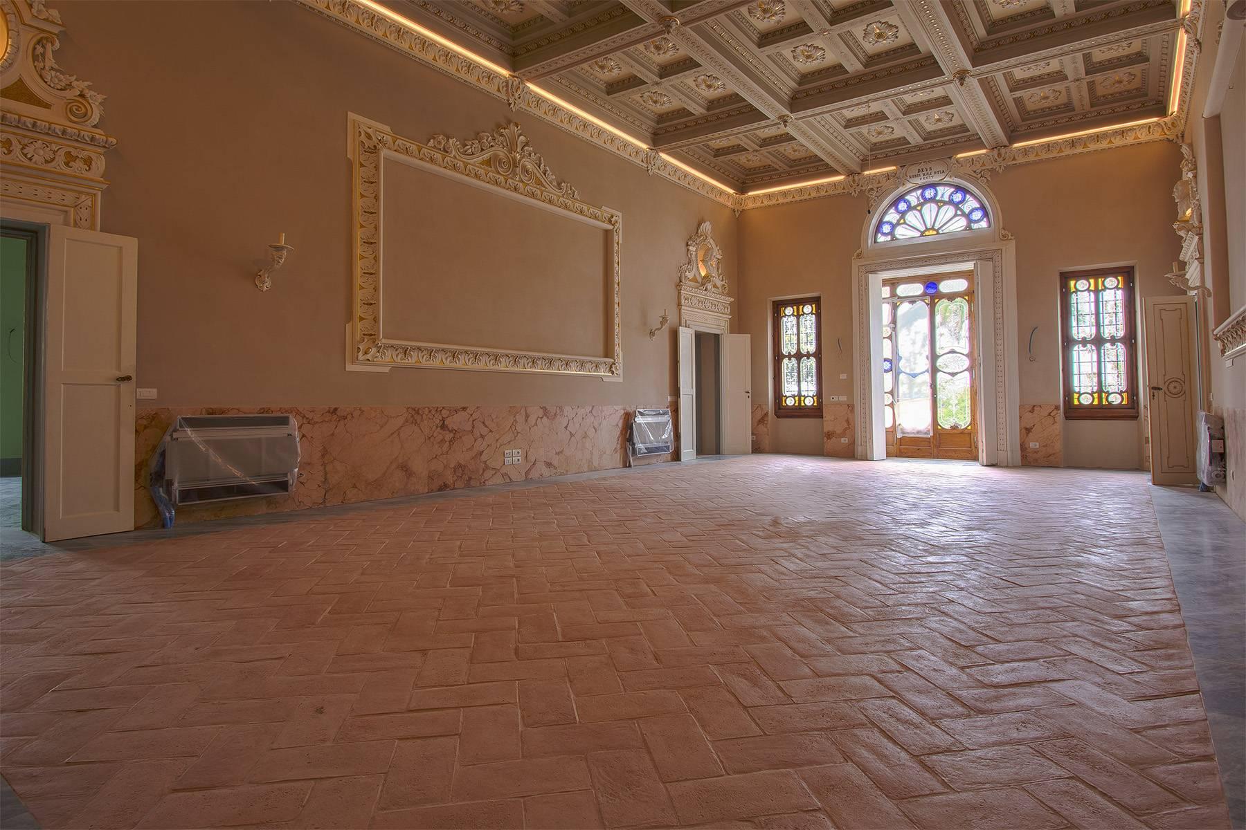 Prestigiosi appartamenti in splendida villa storica sulle colline fiorentine - 21