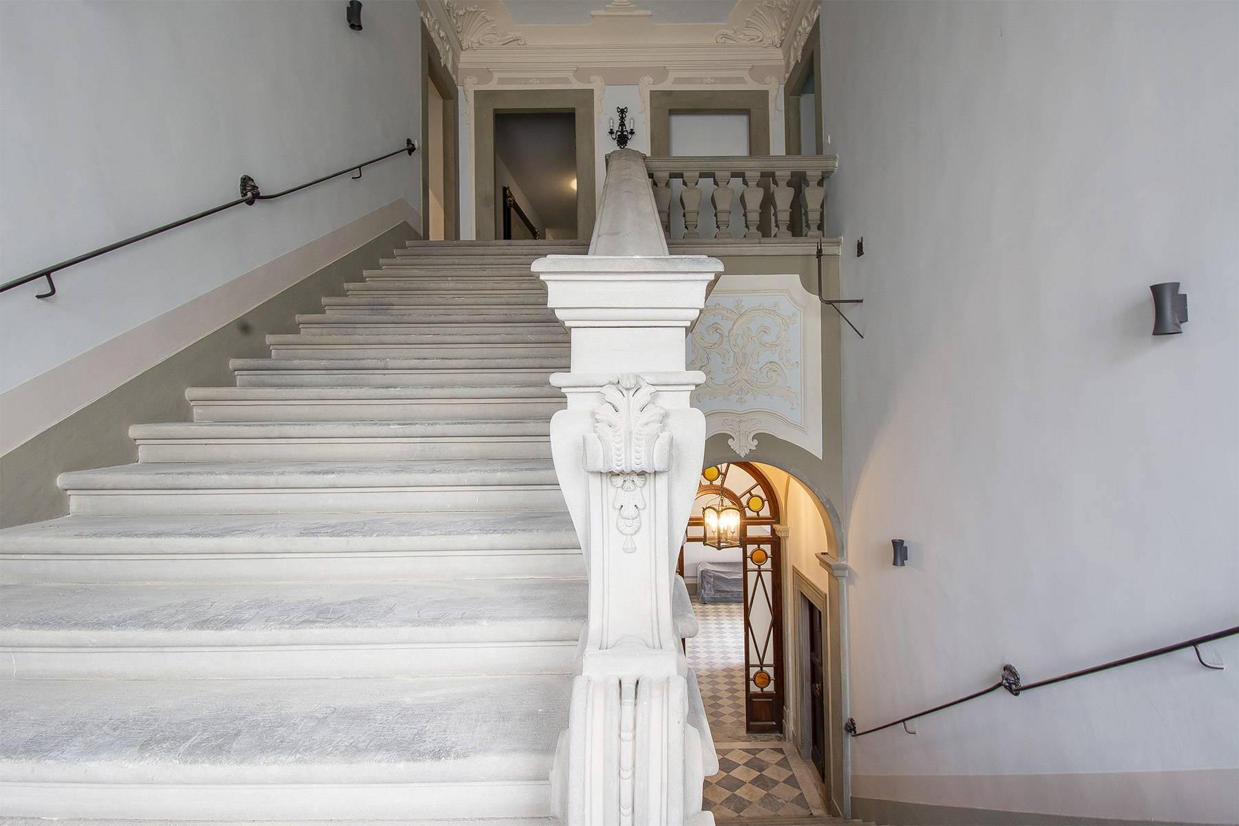 Prestigiosi appartamenti in splendida villa storica sulle colline fiorentine - 15