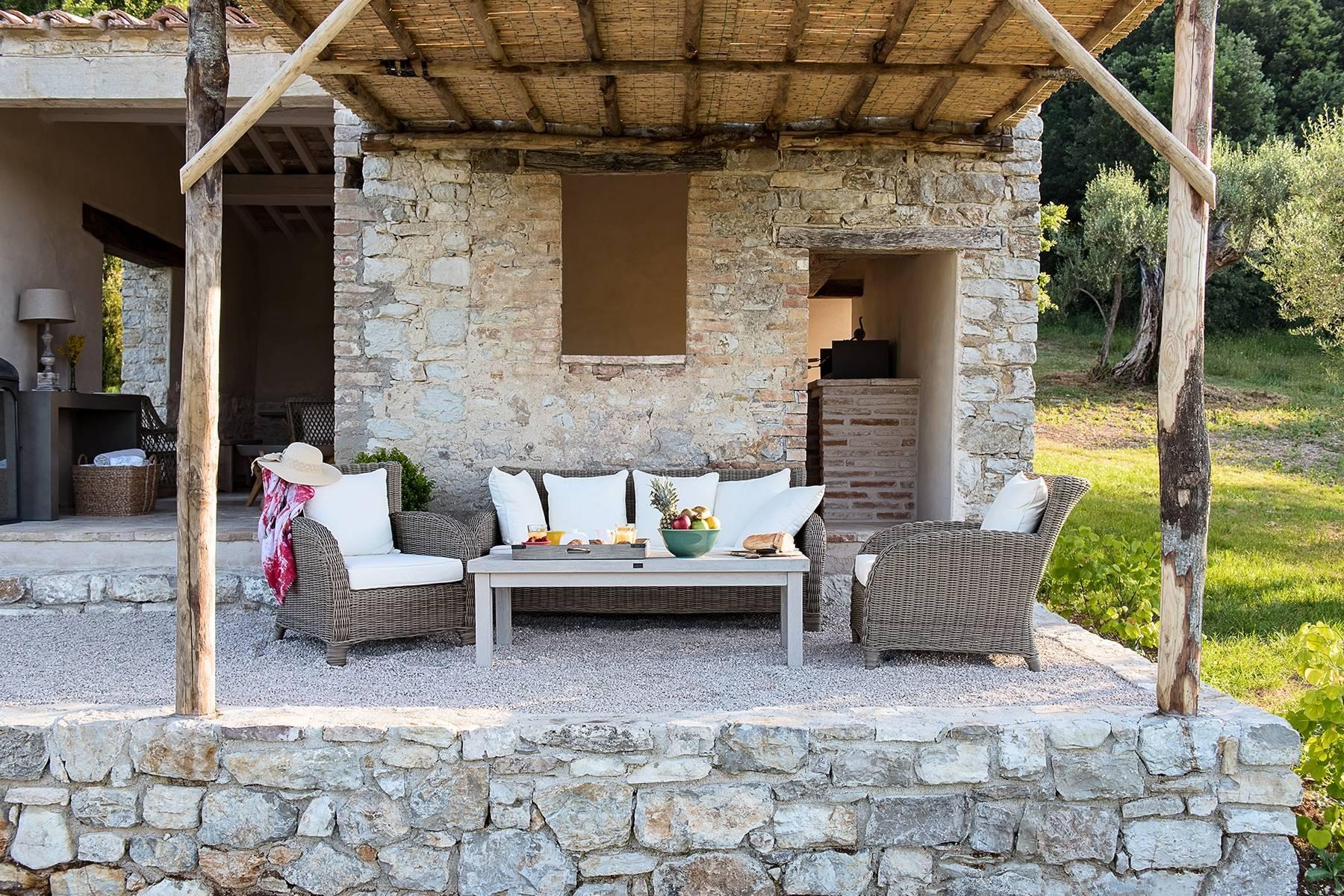 Complete privacy and luxury amidst the picturesque Umbrian countryside - 13