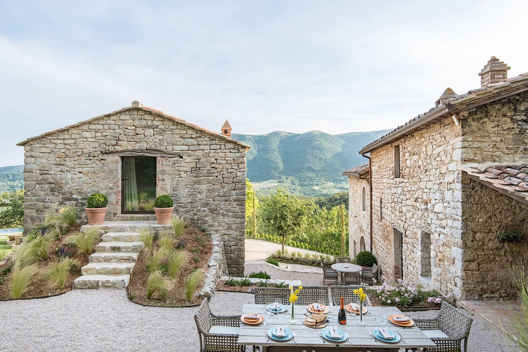 Complete privacy and luxury amidst the picturesque Umbrian countryside - 19